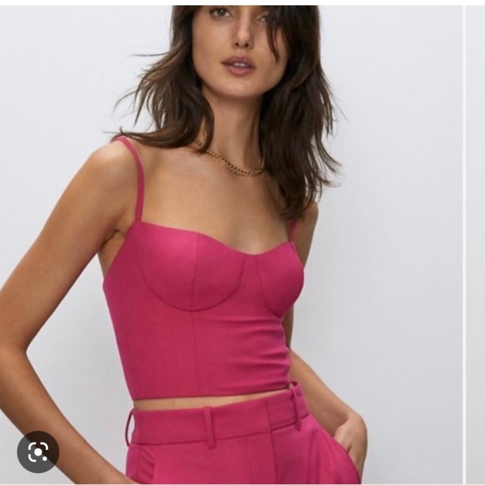 Aritzia Babaton Meta Camisole Pink